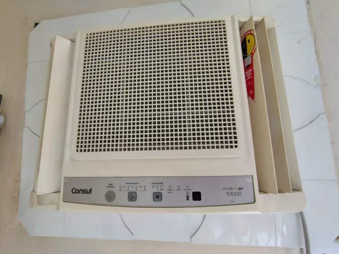 Ar condicionado de janela 10 000 btus com controle