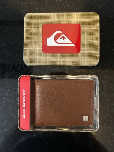 Carteira Quiksilver nova!