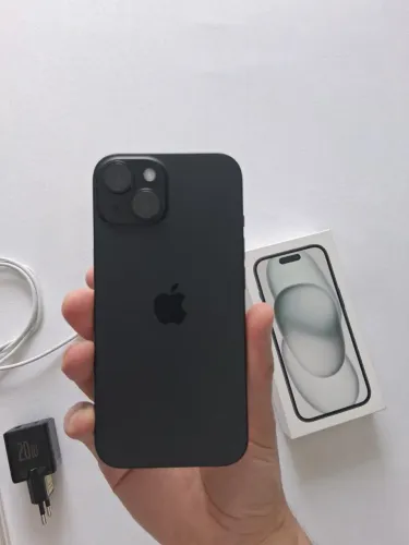 iPhone 15 seminovo 