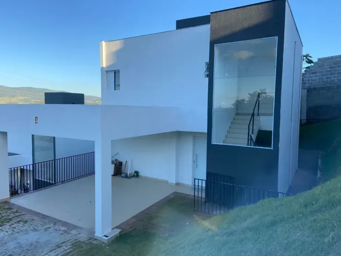 Casa de condomínio para venda tem 126 metros quadrados com 3 quartos
