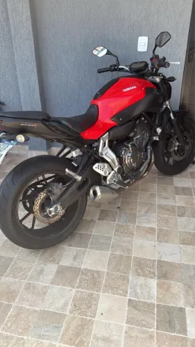 Oportunidade! Moto impecável 