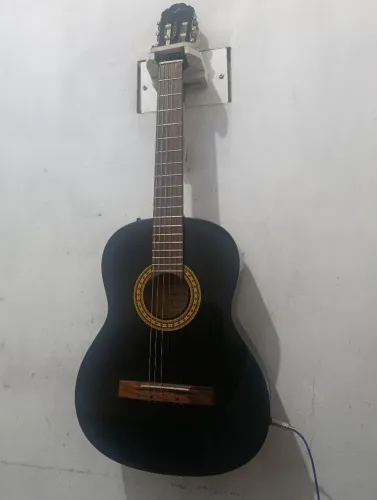 Violão Elétrico de com cordas novas (troco em celular de meu agrado, violão revisado)