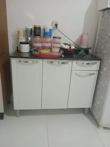 Balcão pouco tempo de uso, super conservado