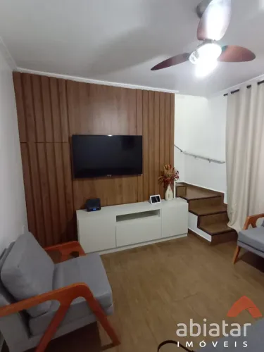 Casa à venda com 130m² 3 dormitórios 2 casas + edícula Jardim Clementino Taboão da Serra/S