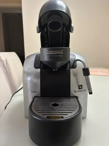 Cafeteira Nespresso D290