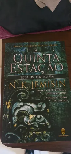 livro a quinta estação nk jemisin