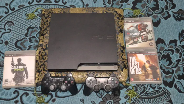PlayStation 3 Slim CECH-2501A Desbloqueado + Muitos Jogos