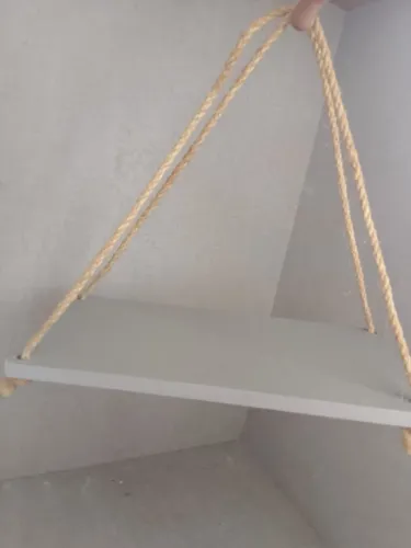 Prateleira suspensa