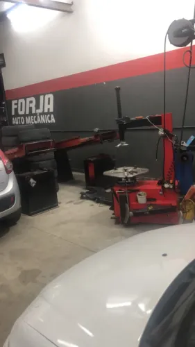 Máquinas e ferramentas automotivo