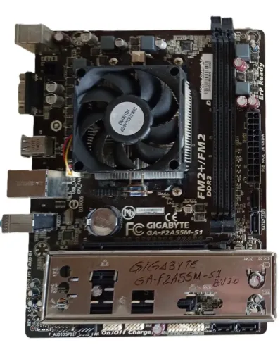 Placa Mãe AMD Gigabyte GA-F2A55M-S1 SOCKET Fm2+