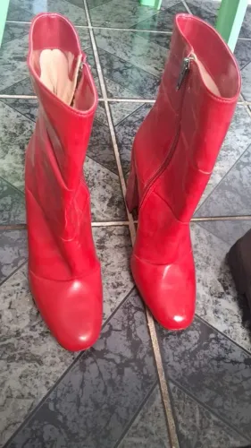 Vendo essa bota precinho super baratinho