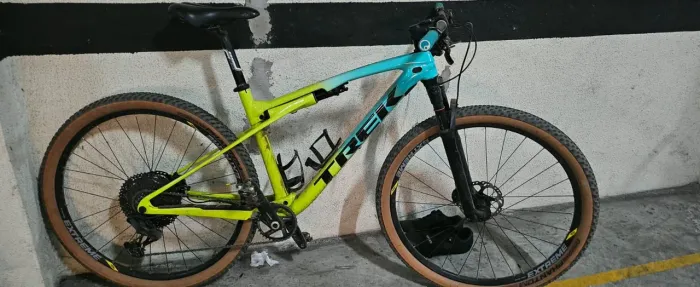 Bicicleta Trek Super Caliber 9.2