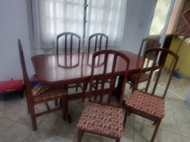 Mesa 6 cadeiras mogno