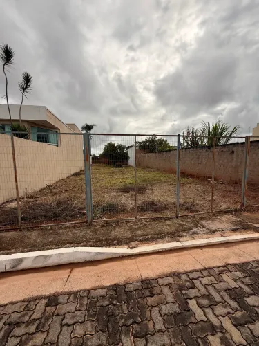 Vendo excelente lote na Ponte alta, murado e aterrado.