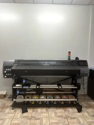 Impressora HP LATÉX 570 