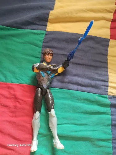 Boneco Max Stell 
