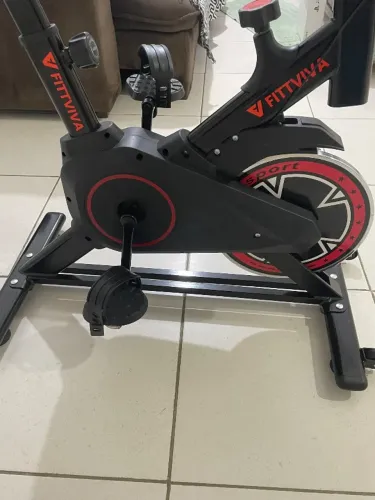 Bicicleta ergométrica da marca fitviva original com nível de intensidade cronômetro