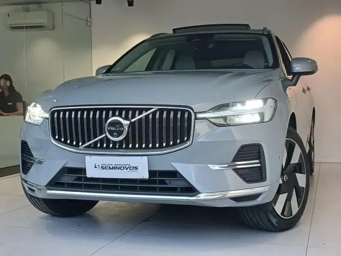 Volvo XC-60 T-8 Ultimate 2.0 AWD (híbrido) 2024