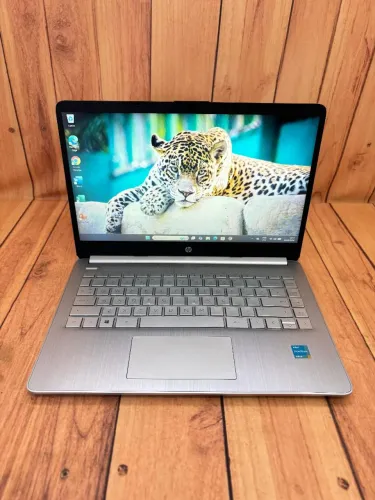 Notebook HP Pentium Gold 11ª Geração, SSD NVMe, Tela Full HD e Garantia