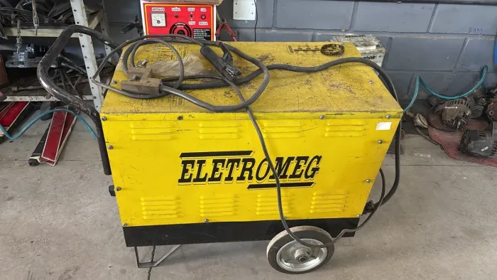 máquina de solda retificadora