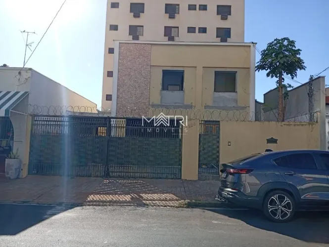 Casa com 4 Quartos à venda no Centro em Araraquara