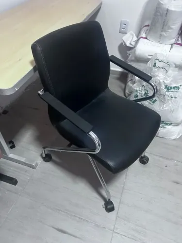 Vendo cadeira escritorio