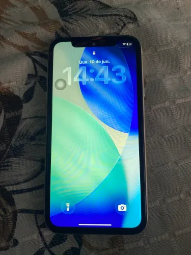 iPhone 11 128