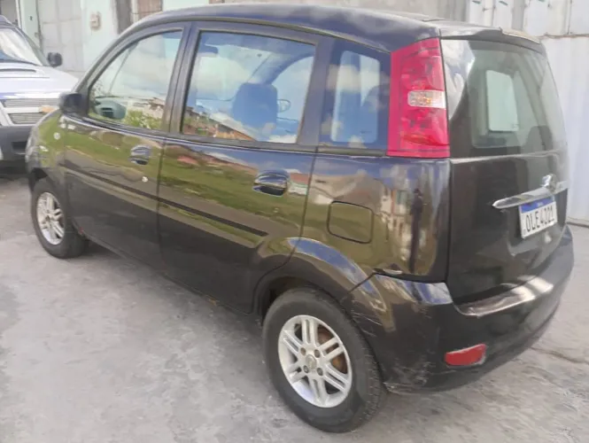 Effa M-100 1.0 8V 5P 2012