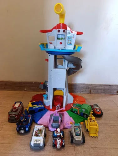 Farol Patrulha Canina com todos carrinhos