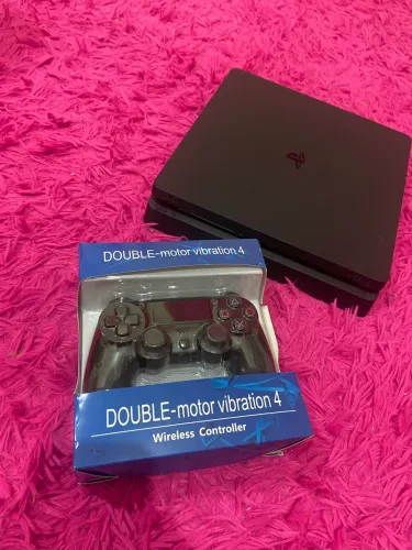 Ps4 slim 1TB + 1 controle lacrado