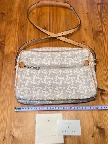 celine crossbody triomphe canvas monogram bege com cartão 100% original