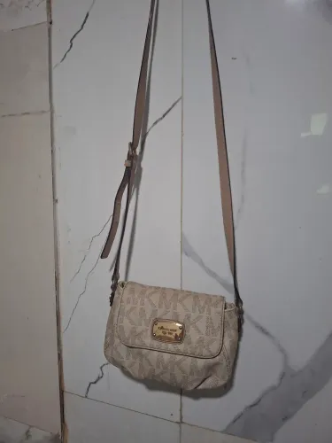 Vendo bolsa Michael kors original 
