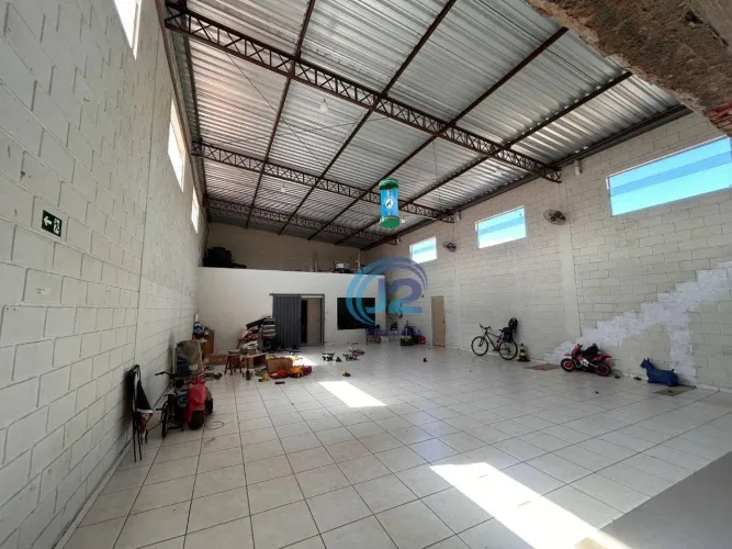 Barracão, 190 m² - aluguel por R$ 5.000/mês - Parque Residencial Pedra Branca - Santo Antô