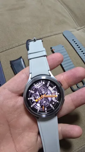 Vendo relógio Galaxy Watch 4 Classic Bt 46mm Prata Samsung