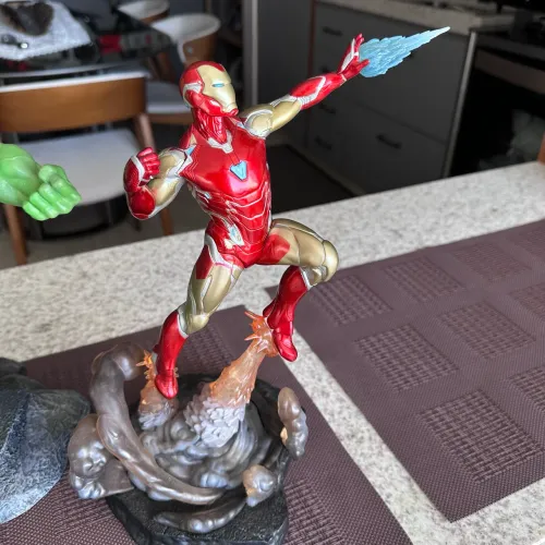 Action Figure Homem de Ferro 1:10 Marvel