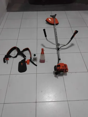 VENDO ROÇADEIRA STIHL FS 85