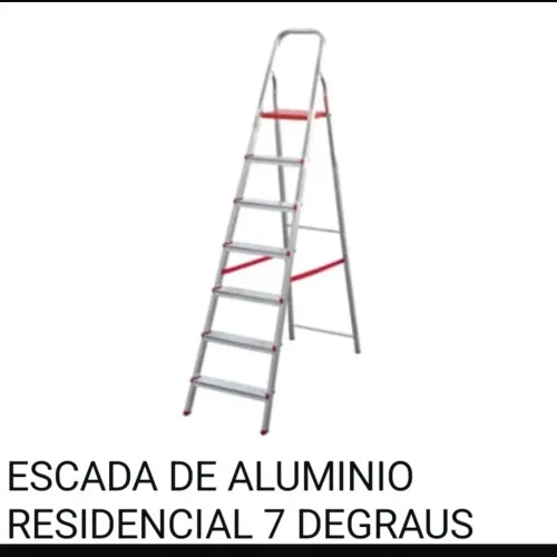 VENDO ESCADA DE ALUMÍNIO DE 5 e 7 DEGRAUS