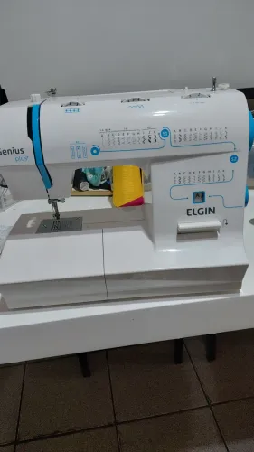 Máquina de costura 
