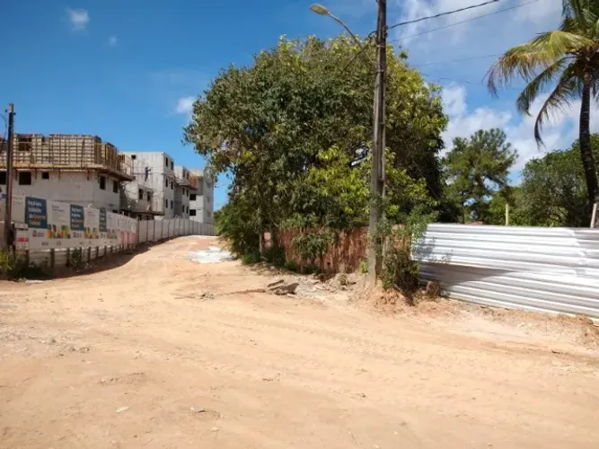 Ponto Comercial em frente ao VALE DO CAPELÂO (720 apt)