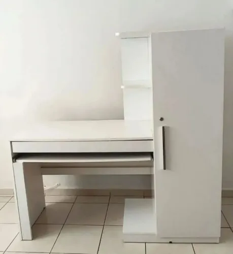 Escrivaninha completa/ Mesa de escritório