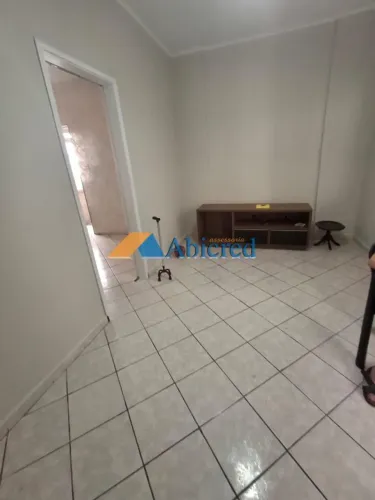 Apartamento para Locação em São Vicente, Itararé, 2 dormitórios, 1 banheiro, 1 vaga