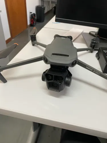 DJI Mavic 3 PRO