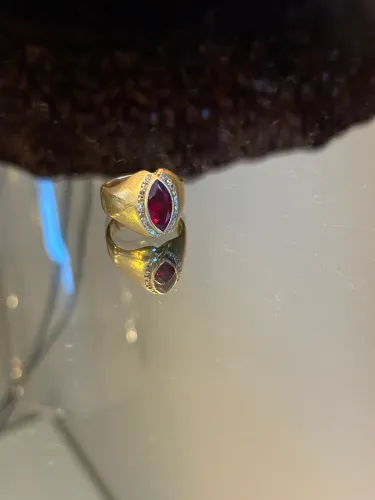 Anel ouro 18k 20g + 10 diamantes 
