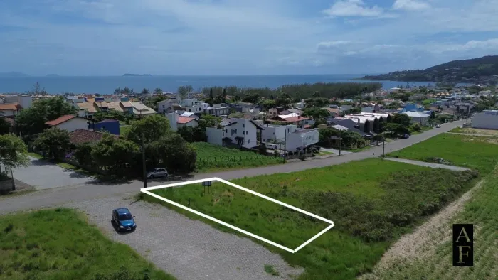 Terreno à venda no bairro Ferraz - Garopaba/SC