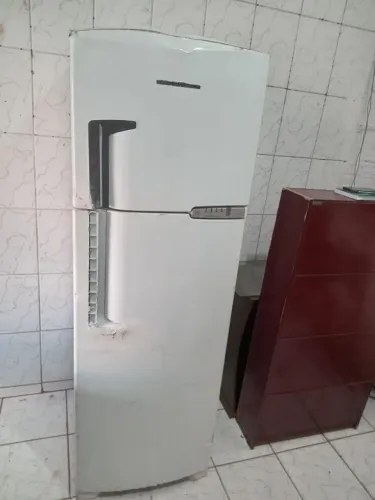 VENDO JMA GELADEIRA BRASTEMP FRPS FREE USADA MAIS BOA ENTREGO TB