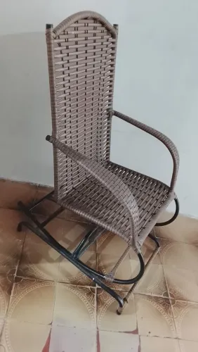 Cadeira de balanço sem avarias 