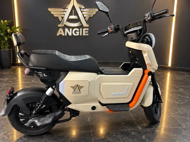 Scooter Elétrica Angie U2 - Excelente Estado - Muito Conservada