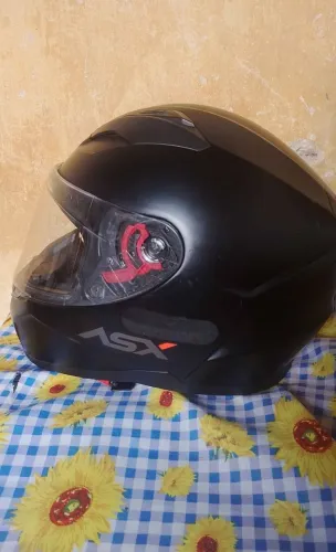 Capacete ASX