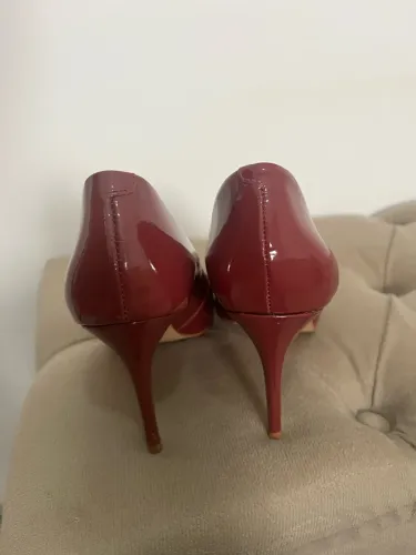 Scarpin vinho carrano TAM 37