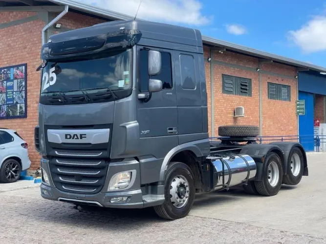 DAF XF 480 6X2 ANO 2025 EURO 6 - COM 103 MIL KM - TANQUES EM ALUMÍNIO POLIDO